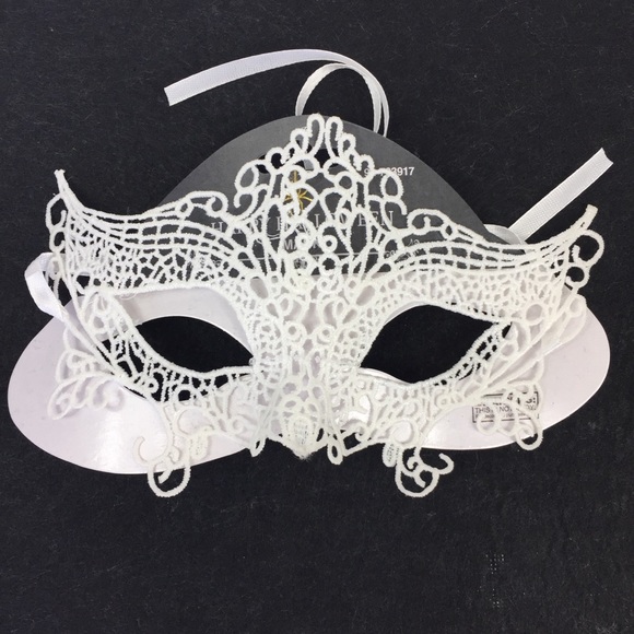 Other - Pretty White Lace Masquerade Halloween Mask